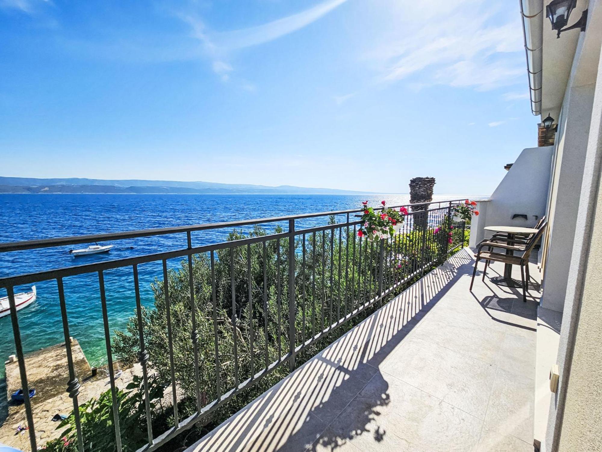 אומיס Holiday Home Lara By Interhome מראה חיצוני תמונה